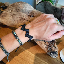 Makramee Zick-Zack Armband